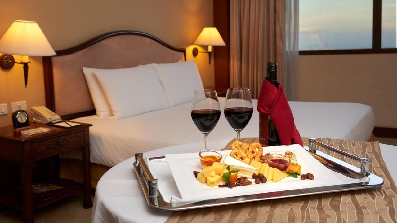 Marco Polo Plaza Cebu Otel Dış mekan fotoğraf Room service
